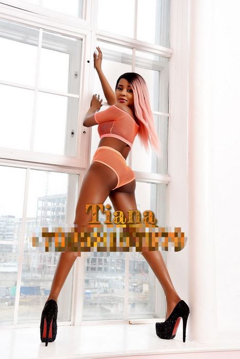 Ночные бабочки Иркутска: Кто работает в элитных районах города Ночные бабочки Иркутска: Кто работает в элитных районах города