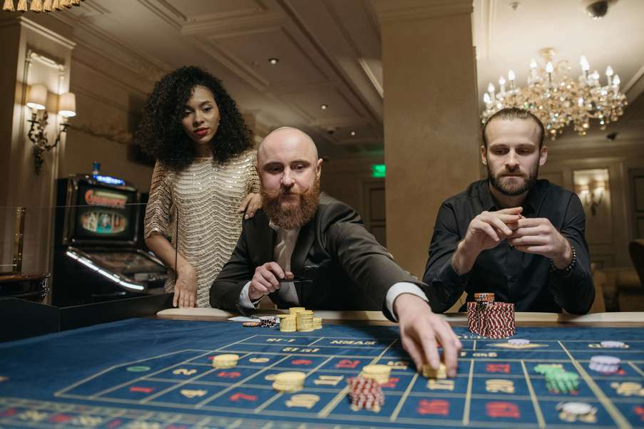 Pourquoi les casinos en ligne exigent-ils une vérification de compte ?